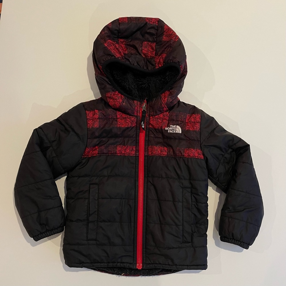 The North Face Boy’s size 5 reversible winter coat